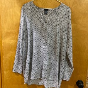 Ann Taylor M Tunic Top EUC